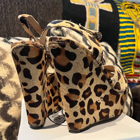 Steve Madden pony hair leopard-print wedges - Picture 5 of 8